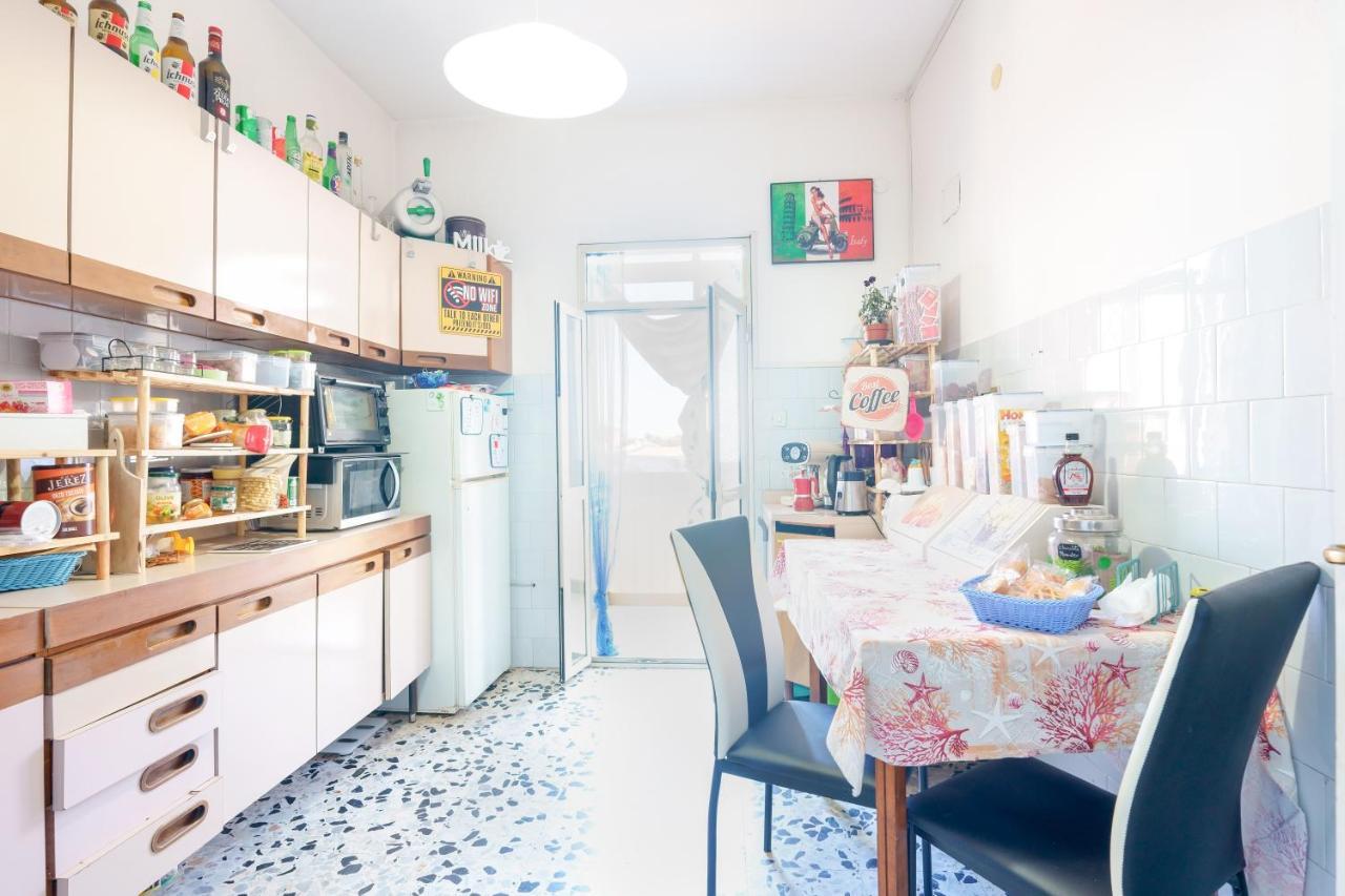 B&B Pothos - Eng Ita - Air Conditioning Wi-Fi Fridge Netflix Local Guide - Aria Condizionata, Frigo, Internet, Guida Locale Cagliari Eksteriør bilde