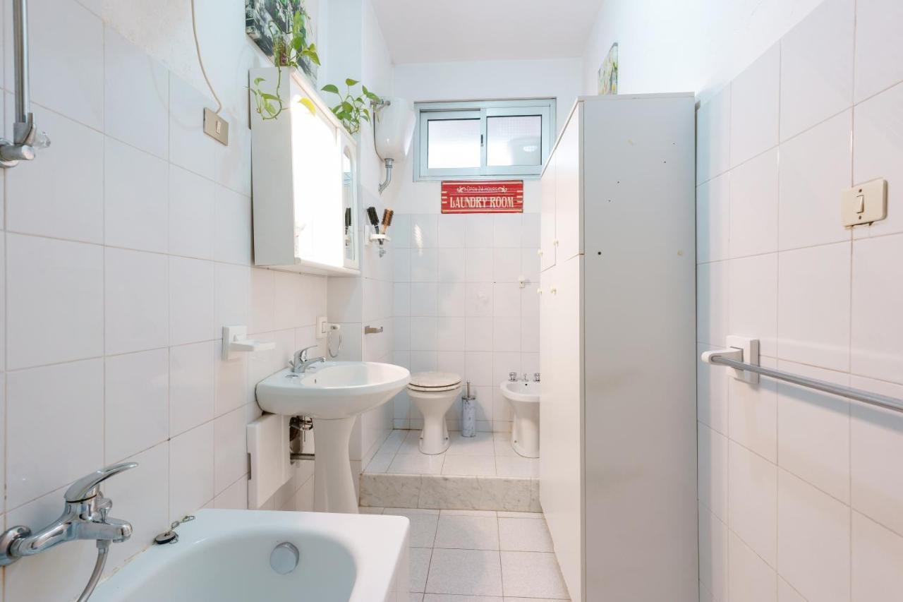 B&B Pothos - Eng Ita - Air Conditioning Wi-Fi Fridge Netflix Local Guide - Aria Condizionata, Frigo, Internet, Guida Locale Cagliari Eksteriør bilde