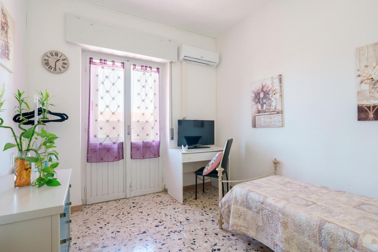 B&B Pothos - Eng Ita - Air Conditioning Wi-Fi Fridge Netflix Local Guide - Aria Condizionata, Frigo, Internet, Guida Locale Cagliari Eksteriør bilde